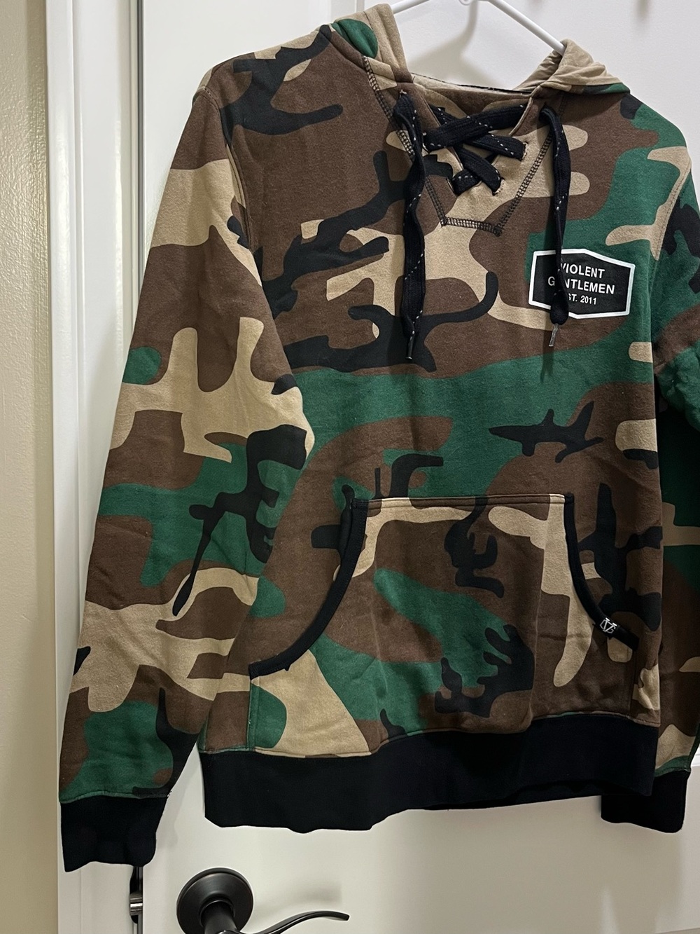 Violent Gentlemen Camo Lace-Up Hooded Sweater - Green/Brown XS